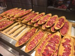-芝小官毛肚火锅海鲜自助(苏州吴江区万宝店)