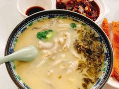 小胃口黄鱼面-明呈黄鱼面馆(斜土路店)