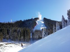 -丝绸之路山地度假区滑雪场