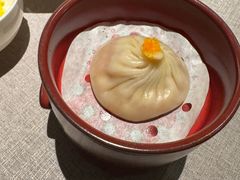 蟹粉汤包-福玺荟(外滩罗斯福店)