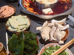 -利姐牧牛匠老火锅(兰花店)