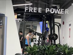 -超鹿运动(达信大厦店)