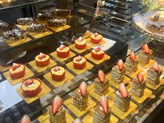 -半岛翡丽海鲜自助餐厅(观风亭店)