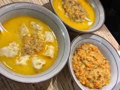 蟹黄鱼馄饨-蟹黄鱼·楼上面馆(外滩中央旗舰店)