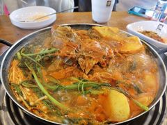 土豆排骨火锅-喇喇排骨火锅·传统韩式脊骨汤(望京西园总店)