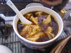 红汤辣馄饨-笑来喜馄饨小笼工坊店(湖滨街店)