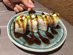 蟹肉金枪鱼卷配牛油果-米仓食堂(凯德广场店)