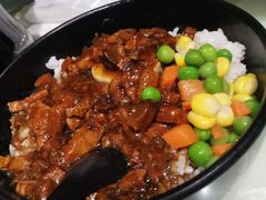 冠军卤肉饭-华餐馆(莫邪路店)