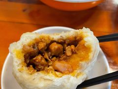 奥尔良鸡腿包-老陶包子铺(南大西南村店)