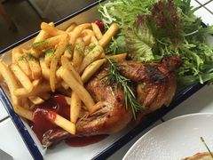 迷迭蒜香柠檬烤半整鸡-MIKAKU(万达广场上海宝山店)