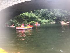 -安吉龙王山峡谷漂流