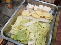 -超越炭火牛蛙火锅鸡(河东店)