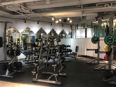 -F+轻食健身赋能空间(中华北路国贸商场店)