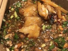 -肖肖酸萝卜鱼火锅(总店)