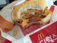 -麦当劳(东岳大道店)