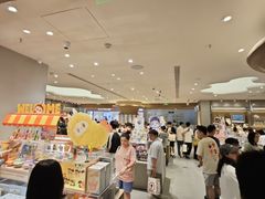 -泡泡玛特POPMART(国金街店)