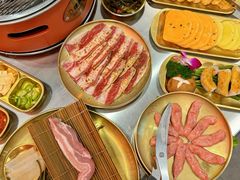 黑猪厚切五花肉-核桃碳烤肉馆(深圳首店)