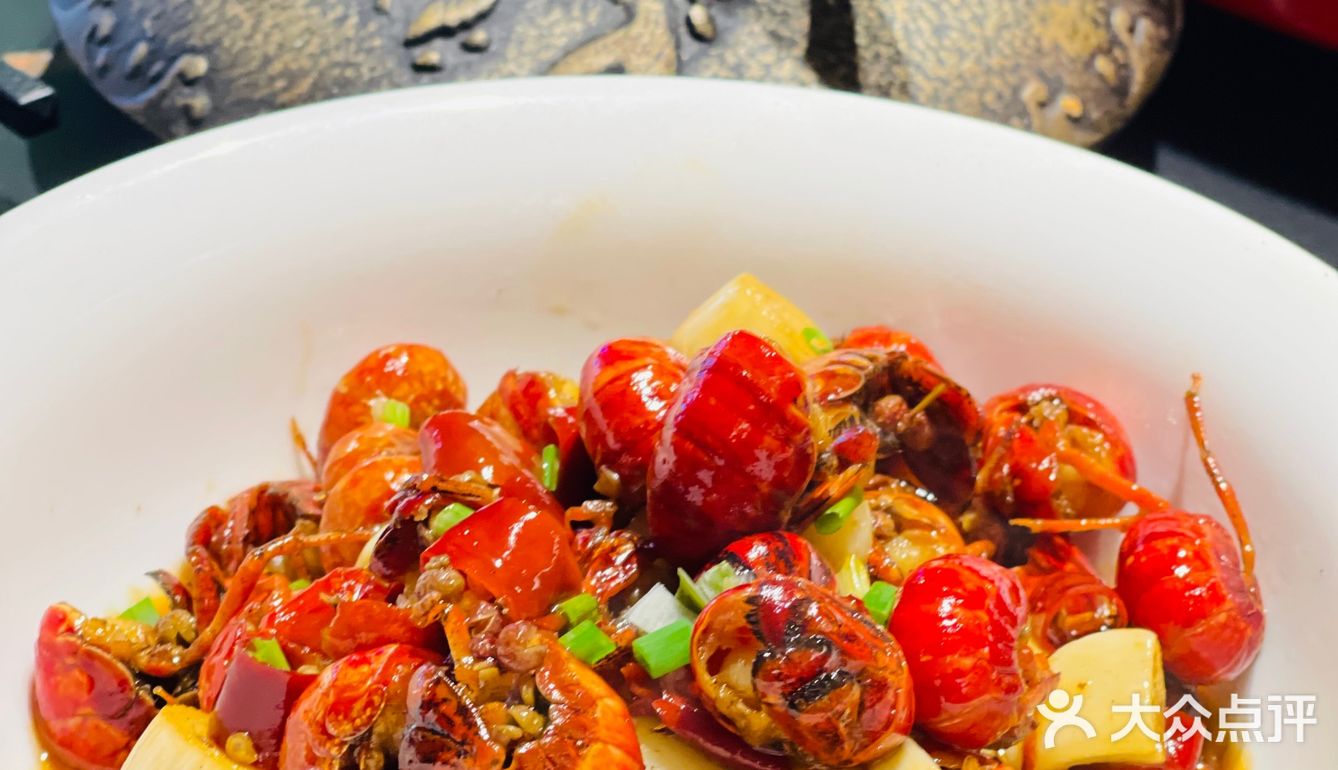 这家川菜馆的烤鱼都是活鱼现杀‼️