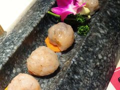 干贝咸蛋黄虾滑-哥老官重庆美蛙鱼头(西湖银泰十一哥店)