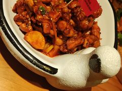 辣得跳-莲餐厅·湖北菜·藕汤是头牌(愚园路店)