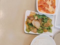 -老乡鸡(西岸凤巢店)