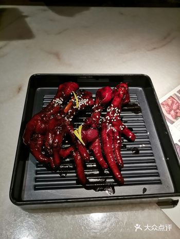 菜式口味偏甜，适合喜爱吃甜食的朋友