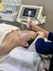 -萱娅美颜美体中心