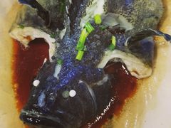 -四川小胡子海鲜(丁村万人海鲜广场店)