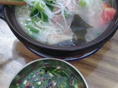 三鲜细米线-贵州沾水米线(学田湾店)