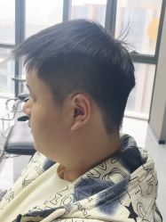 点击看大图 -宫铭烫发染发接发店