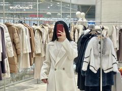 -王府井百货熙地港店