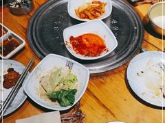 -唯成•韩国炭火烤肉 유성고기