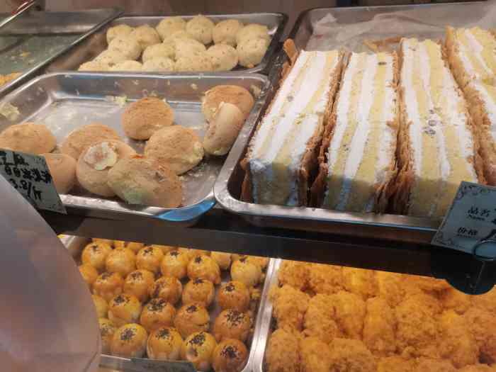 百香林西点(联升巷店)-"每次路过百香林西点都看到要排长队,想到一.