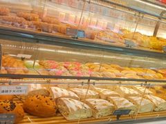 -面包新语(龙湖·西宸天街店)