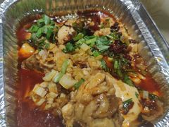 -何师烧烤·香辣蟹·川菜·30年老品牌(太古里旗舰店)
