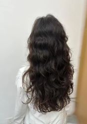 -十六番发型师事务所