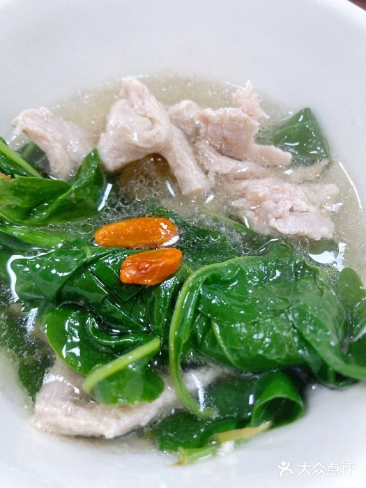 枸杞叶猪肝瘦肉煲仔汤