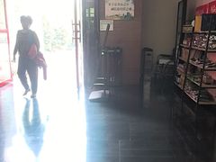 -黔蘑菇四季餐厅(观山湖店)