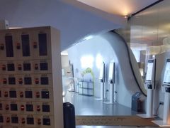 -涨巢·潮玩水疗局