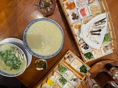 -香麒园·过桥米线·南湖雅宴