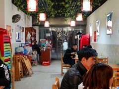 大堂-石棉老鬼烧烤(温江店)