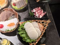 -湊湊火锅·茶憩(杭州湖滨银泰in77店)