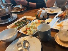 -Chom Cafe and Restaurant