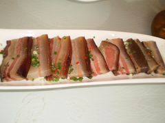 清蒸大片腊肉-城外驿餐厅