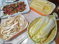 -乡土黄·鲜牛肉火锅·小龙虾(兴业街店)