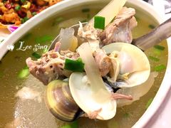酸萝卜炖老鸭汤-渔王川菜馆(镇邦路店)