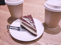 -藏猫猫咖啡主题馆(中央大道店)