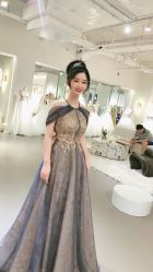 -艾米丽婚纱礼服