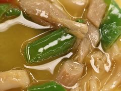 -菌海森林·非遗野生菌火锅(西山区滇池路摩根道店)