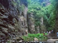 -龙潭大峡谷